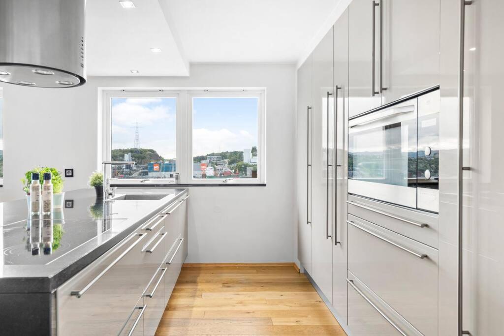 Penthouse Leilighet 200 Kvm Vakker Sjoutsikt. Bergen Exterior foto